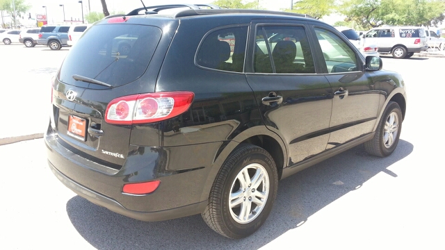 2012 Hyundai Santa Fe XR W/ RES