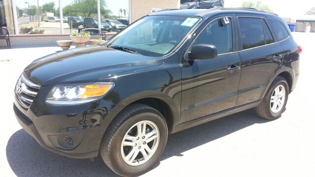 2012 Hyundai Santa Fe XR W/ RES