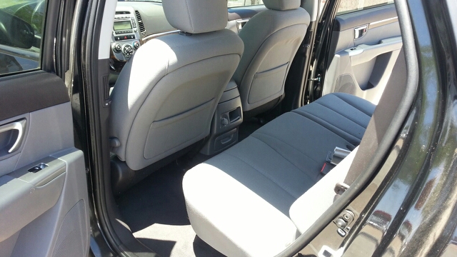 2012 Hyundai Santa Fe XR W/ RES