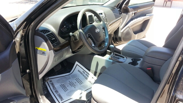 2012 Hyundai Santa Fe XR W/ RES