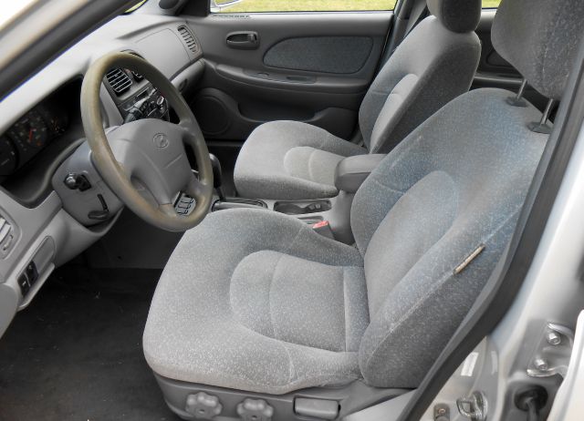 1999 Hyundai Sonata Base