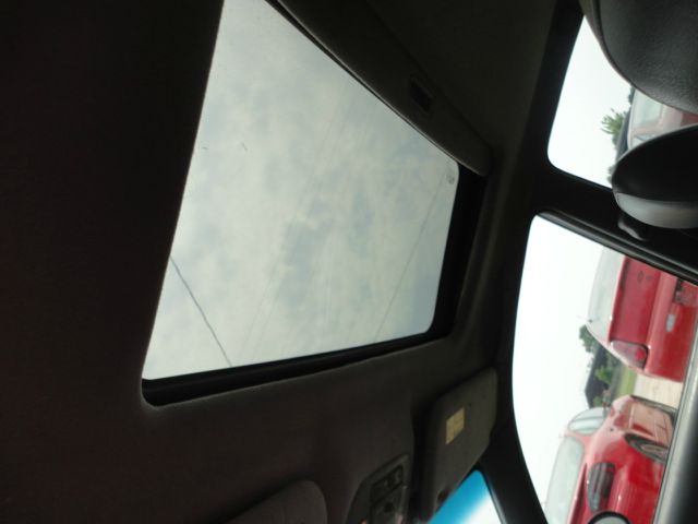 2000 Hyundai Sonata FWD 4dr Sport