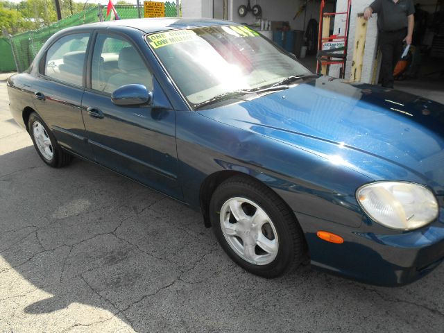 2000 Hyundai Sonata S Sedan