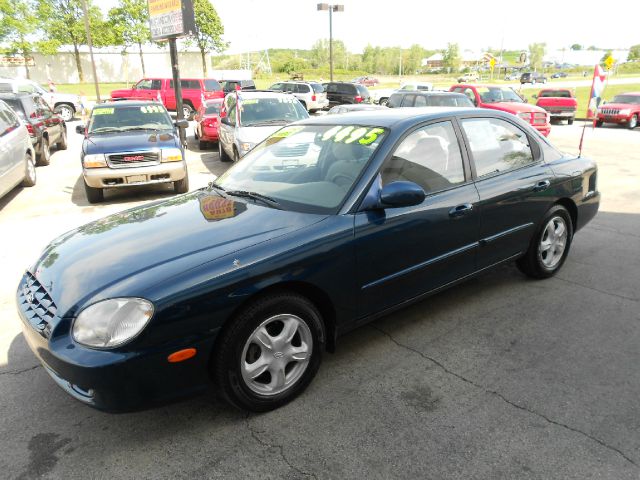2000 Hyundai Sonata S Sedan