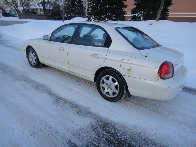 2001 Hyundai Sonata FWD 4dr Sport