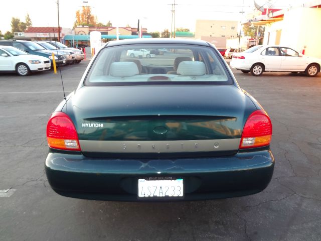 2001 Hyundai Sonata Unknown