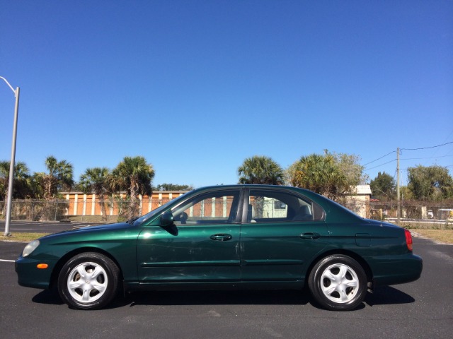 2001 Hyundai Sonata S Sedan