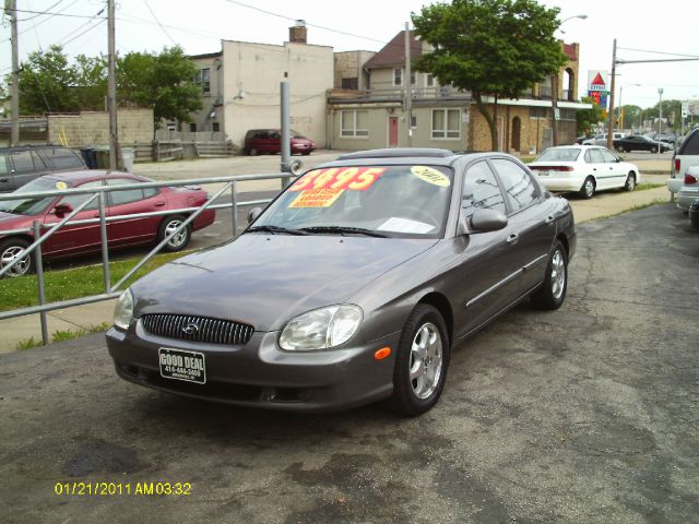 2001 Hyundai Sonata FWD 4dr Sport