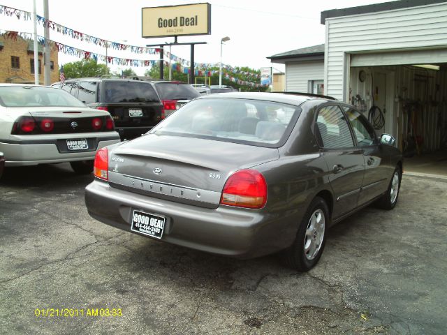 2001 Hyundai Sonata FWD 4dr Sport