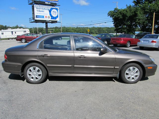 2002 Hyundai Sonata Base