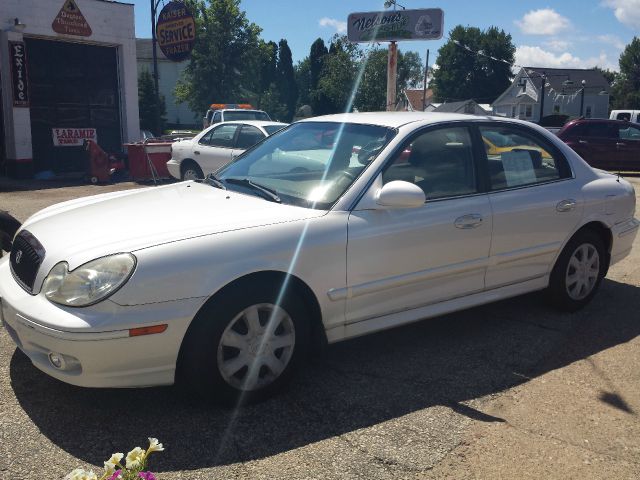 2002 Hyundai Sonata Base