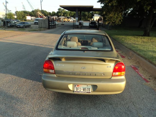 2002 Hyundai Sonata FWD 4dr Sport