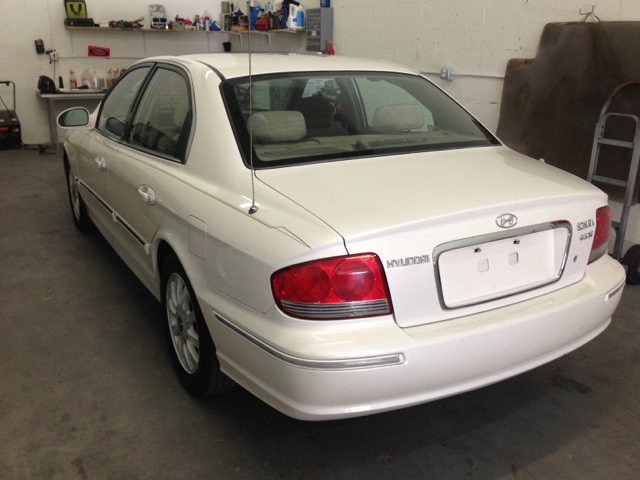 2002 Hyundai Sonata FWD 4dr Sport
