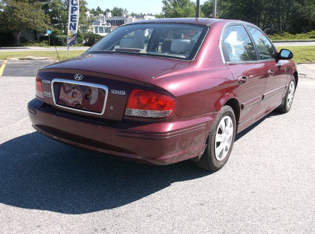 2002 Hyundai Sonata Base