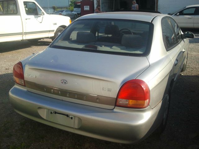 2002 Hyundai Sonata FWD 4dr Sport