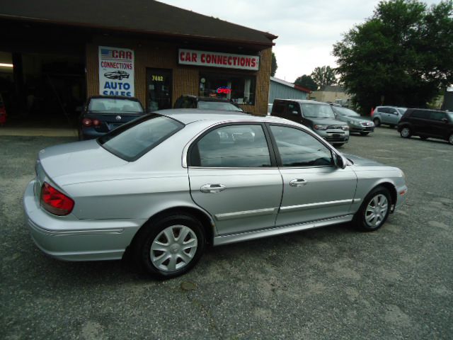 2002 Hyundai Sonata Base