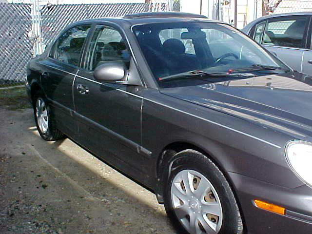 2002 Hyundai Sonata Base