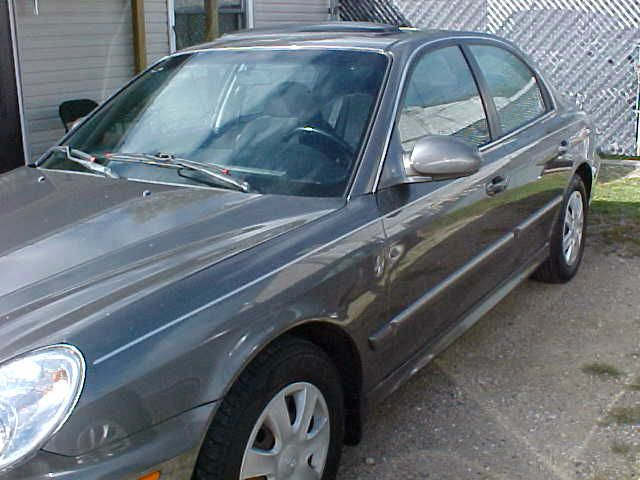 2002 Hyundai Sonata Base