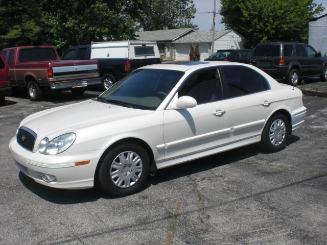 2002 Hyundai Sonata Base