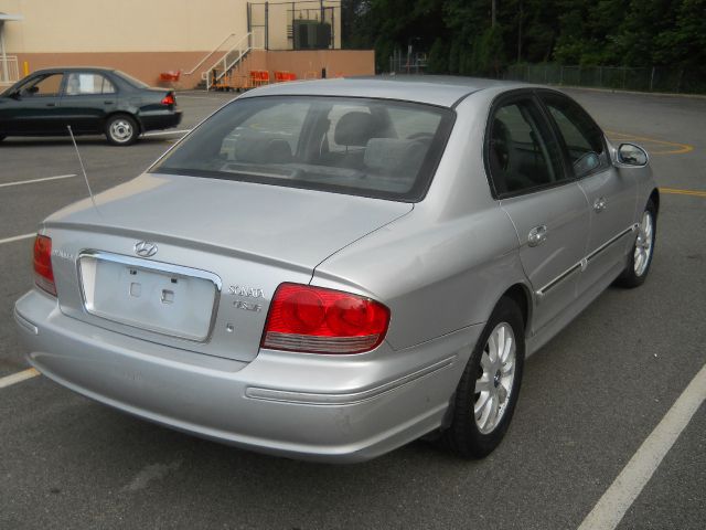 2002 Hyundai Sonata FWD 4dr Sport