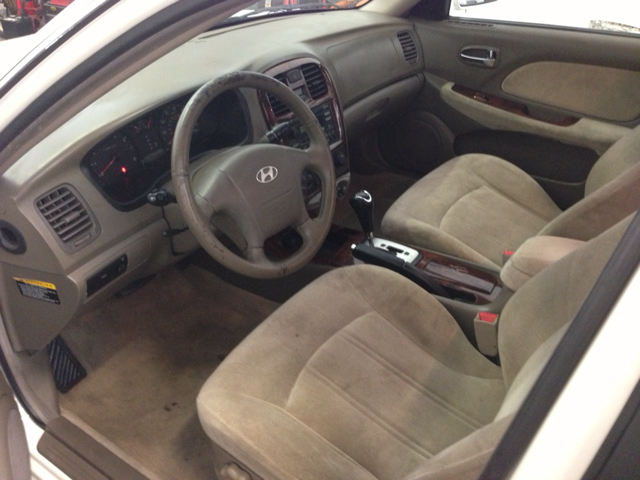 2002 Hyundai Sonata FWD 4dr Sport