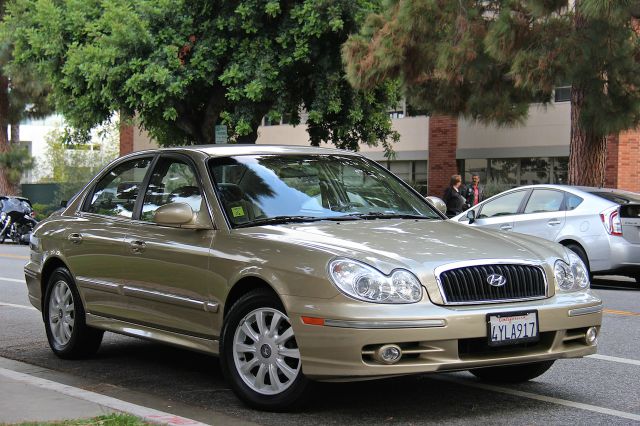 2002 Hyundai Sonata 4WGN