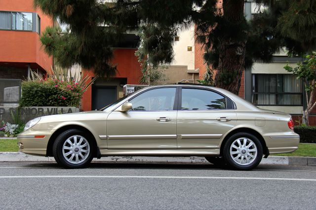 2002 Hyundai Sonata 4WGN