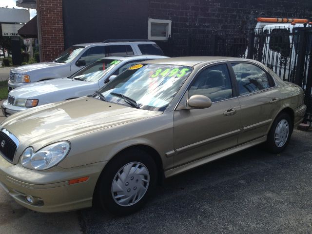 2002 Hyundai Sonata Base
