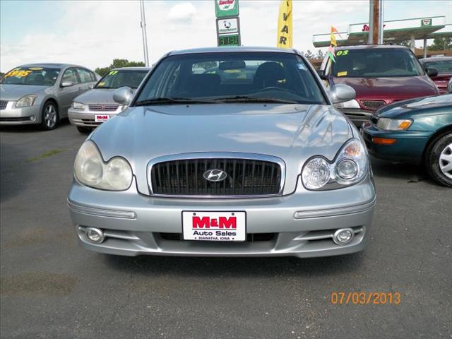 2002 Hyundai Sonata Standard 4X4 Hardtop