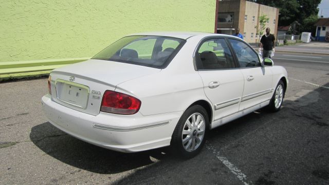 2002 Hyundai Sonata FWD 4dr Sport