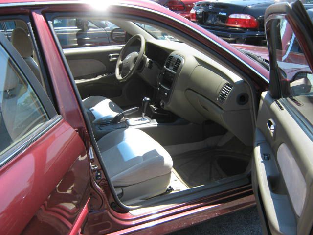 2002 Hyundai Sonata Base