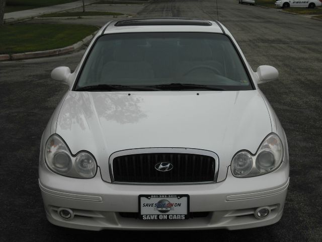 2002 Hyundai Sonata Base