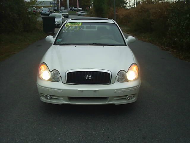 2003 Hyundai Sonata Base