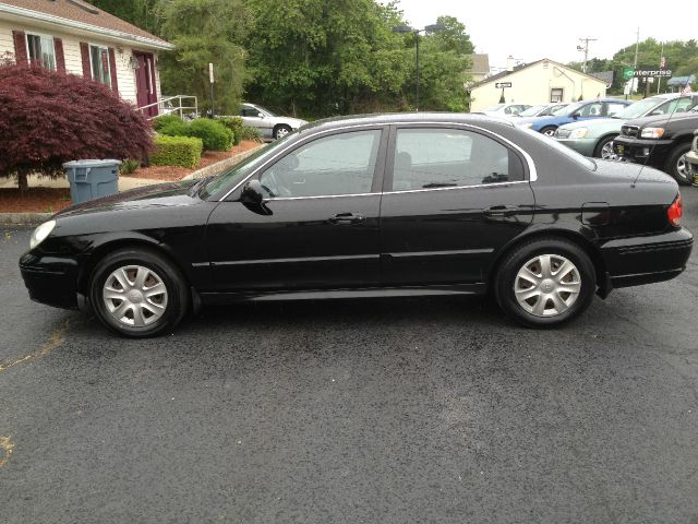 2003 Hyundai Sonata Base