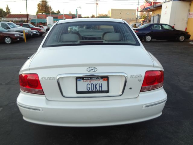 2003 Hyundai Sonata FWD 4dr Sport