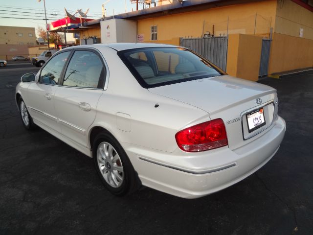2003 Hyundai Sonata FWD 4dr Sport