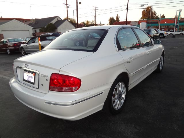 2003 Hyundai Sonata FWD 4dr Sport