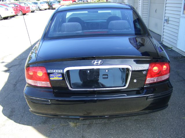 2003 Hyundai Sonata Base