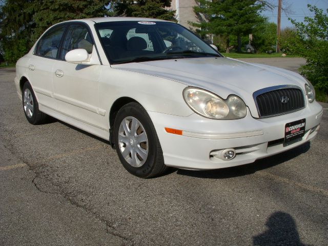 2003 Hyundai Sonata Base