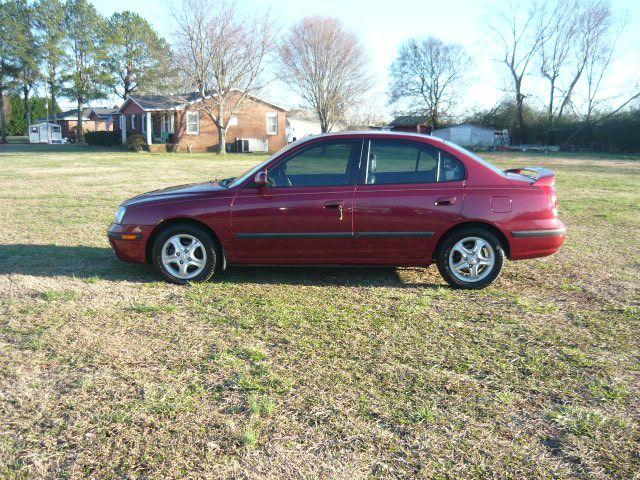 2003 Hyundai Sonata Base
