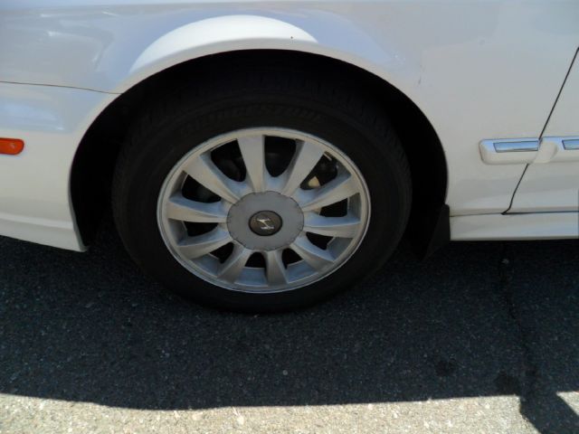 2003 Hyundai Sonata FWD 4dr Sport