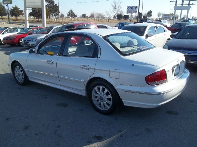 2003 Hyundai Sonata FWD 4dr Sport