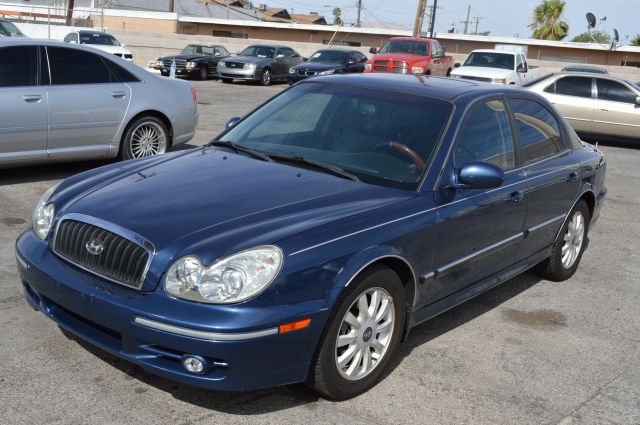 2003 Hyundai Sonata 4DR SE (roof)