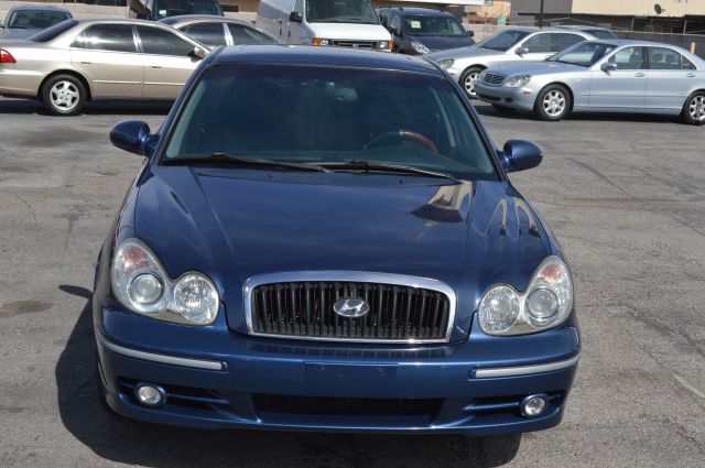 2003 Hyundai Sonata 4DR SE (roof)