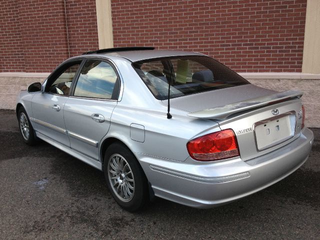 2003 Hyundai Sonata FWD 4dr Sport