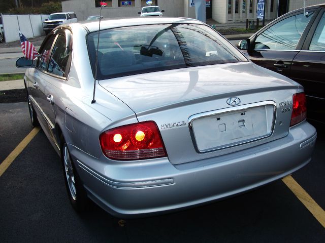 2003 Hyundai Sonata FWD 4dr Sport