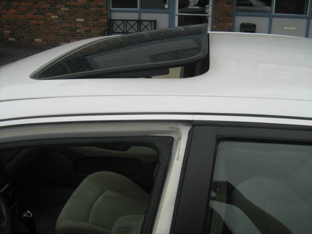 2004 Hyundai Sonata FWD 4dr Sport