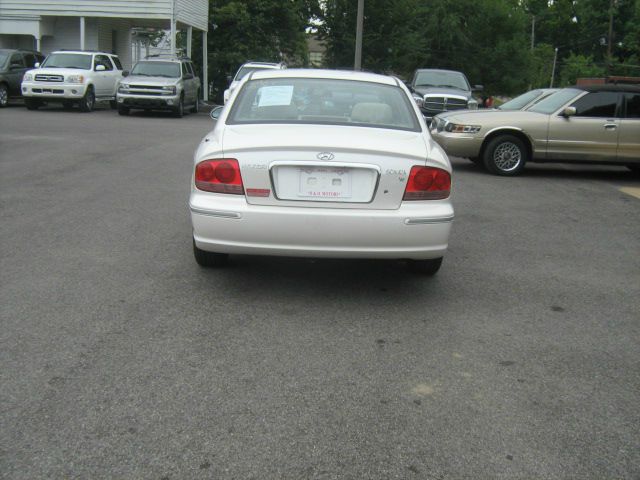 2004 Hyundai Sonata FWD 4dr Sport