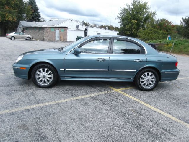 2004 Hyundai Sonata FWD 4dr Sport
