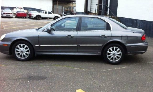 2004 Hyundai Sonata 4WGN